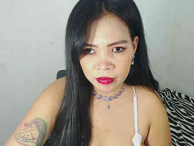 PinaySweetMommyxx webcam