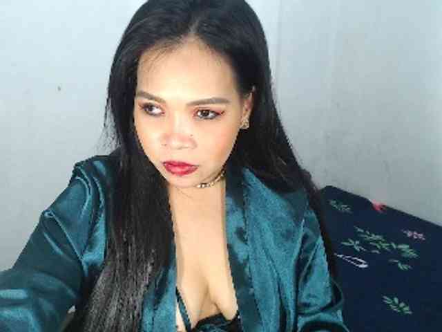 PinaySweetMommyxx webcam