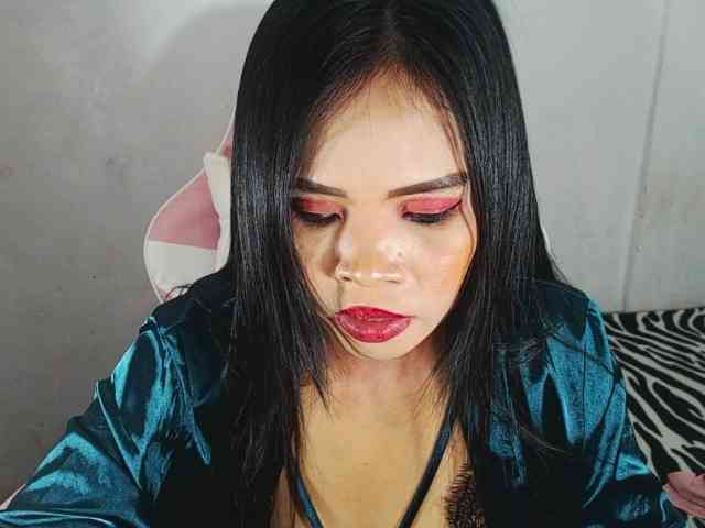 PinaySweetMommyxx webcam