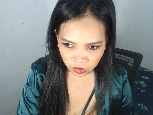 PinaySweetMommyxx webcam