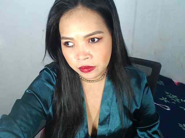 PinaySweetMommyxx webcam