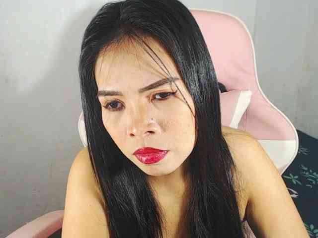 PinaySweetMommyxx webcam