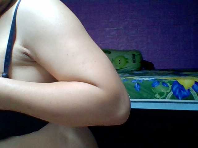 JangHi-22's BongaCams show and profile