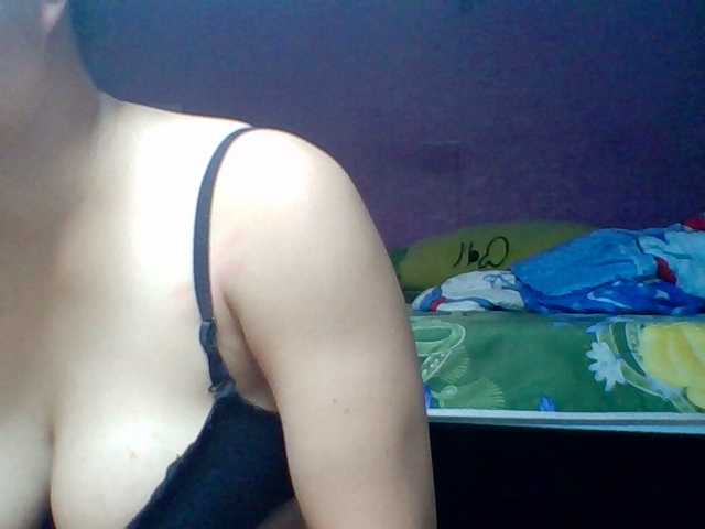 JangHi-22's BongaCams show and profile