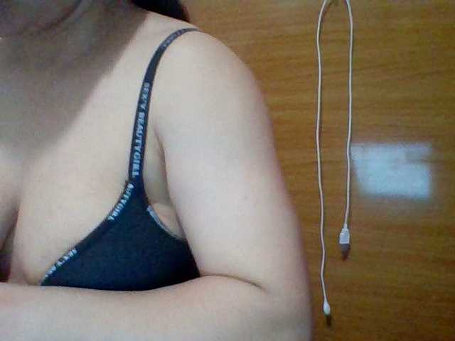 JangHi-22's BongaCams show and profile