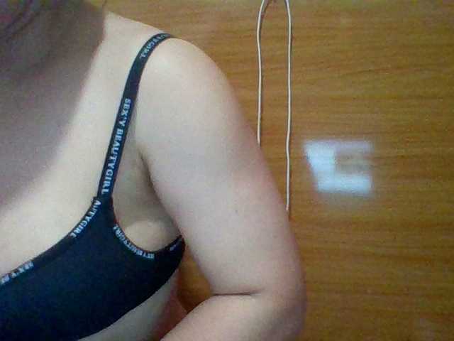 JangHi-22's BongaCams show and profile