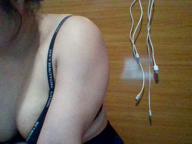 JangHi-22's BongaCams show and profile