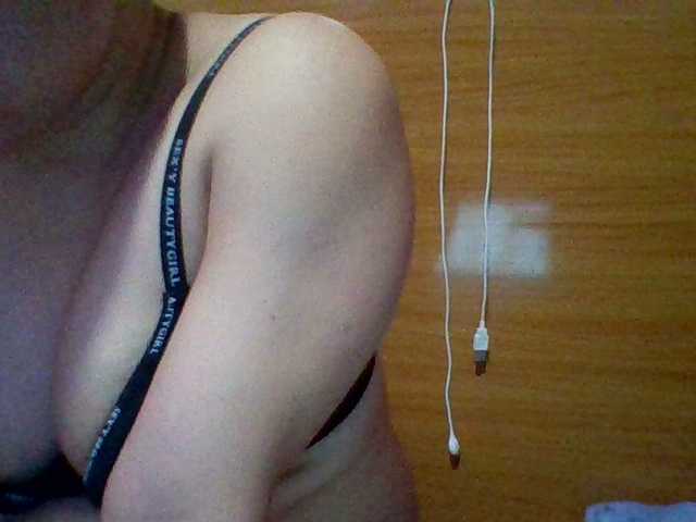 JangHi-22's BongaCams show and profile