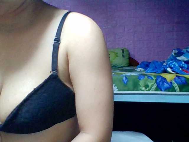 JangHi-22's BongaCams show and profile