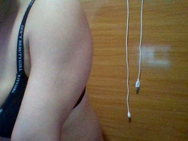 JangHi-22's BongaCams show and profile