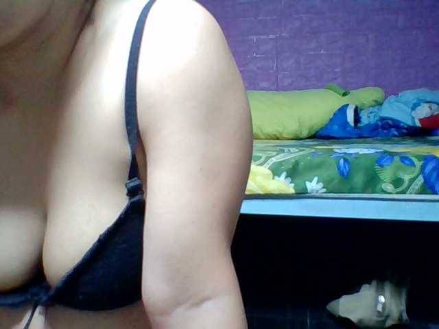 JangHi-22's BongaCams show and profile