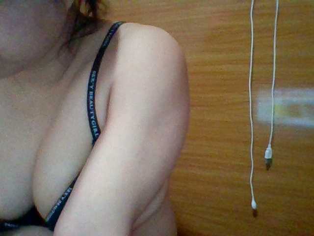 JangHi-22's BongaCams show and profile