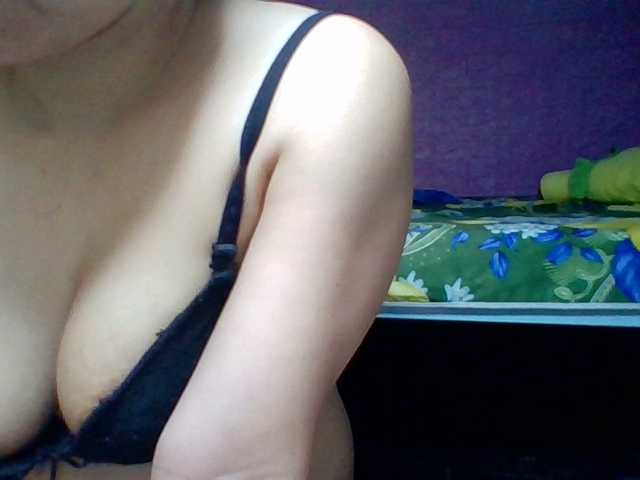 JangHi-22's BongaCams show and profile