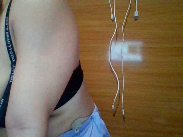 JangHi-22's BongaCams show and profile