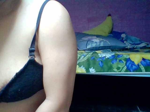 JangHi-22's BongaCams show and profile