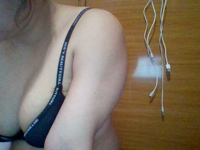 JangHi-22's BongaCams show and profile