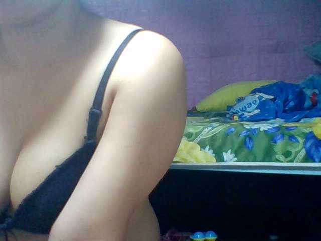 JangHi-22's BongaCams show and profile