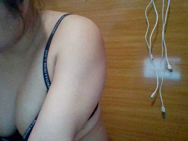 JangHi-22's BongaCams show and profile