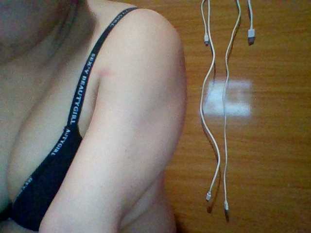 JangHi-22's BongaCams show and profile