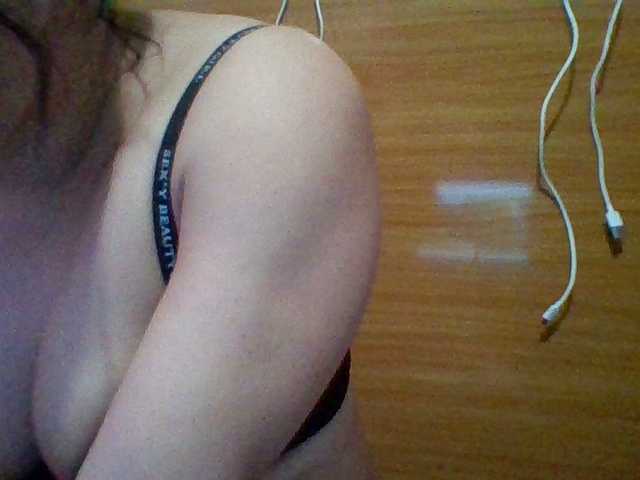 JangHi-22's BongaCams show and profile