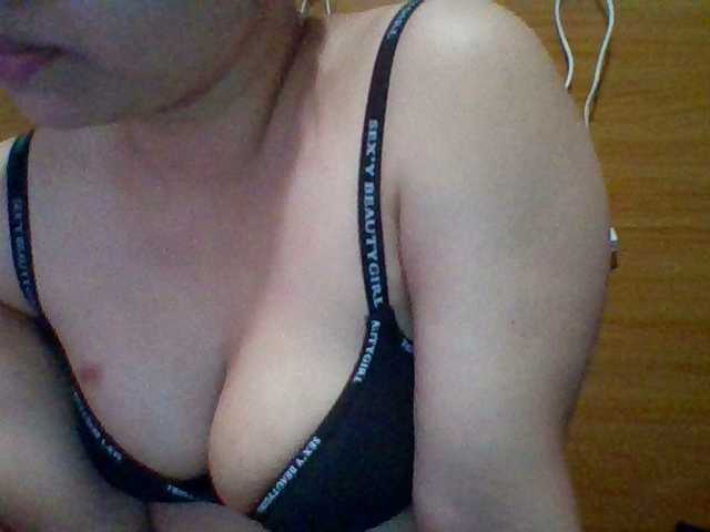 JangHi-22's BongaCams show and profile