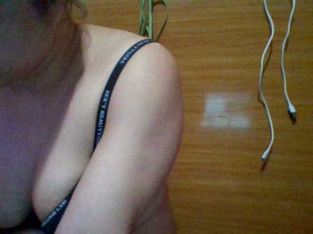 JangHi-22's BongaCams show and profile