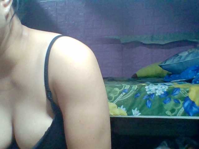 JangHi-22's BongaCams show and profile