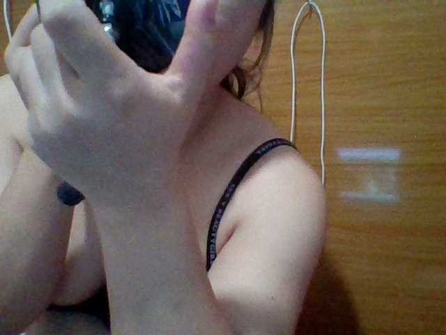 JangHi-22's BongaCams show and profile