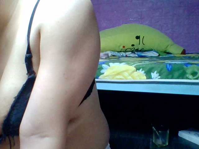 JangHi-22's BongaCams show and profile