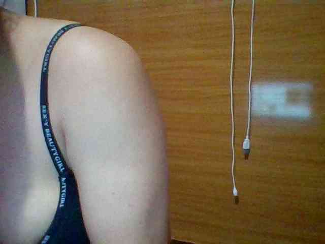 JangHi-22 Live Webcam on BongaCams