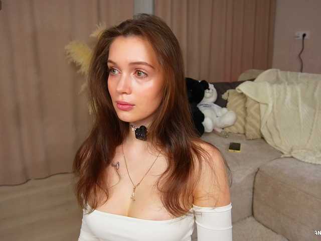 AuroraAngel's BongaCams show and profile