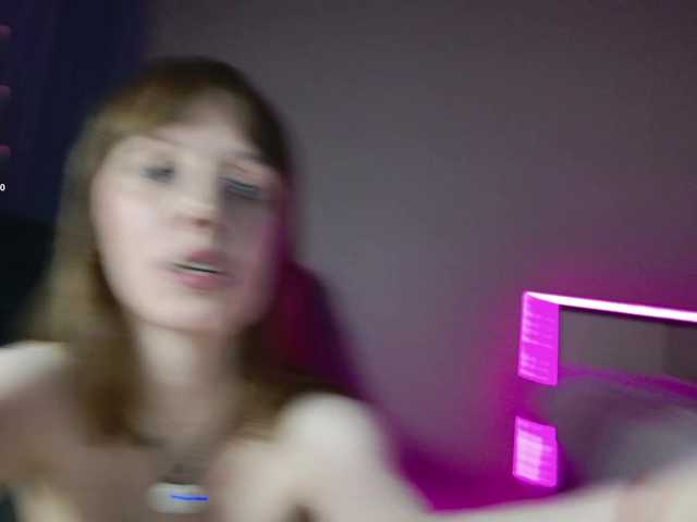 SalutChristine's BongaCams show and profile