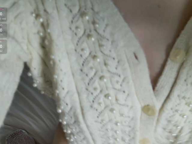 SalutChristine's BongaCams show and profile