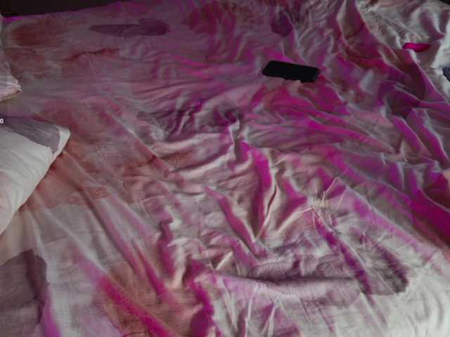 SalutChristine's BongaCams show and profile