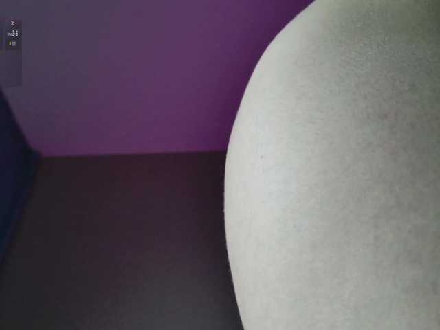 SalutChristine's BongaCams show and profile