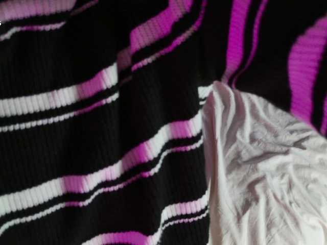 SalutChristine's BongaCams show and profile