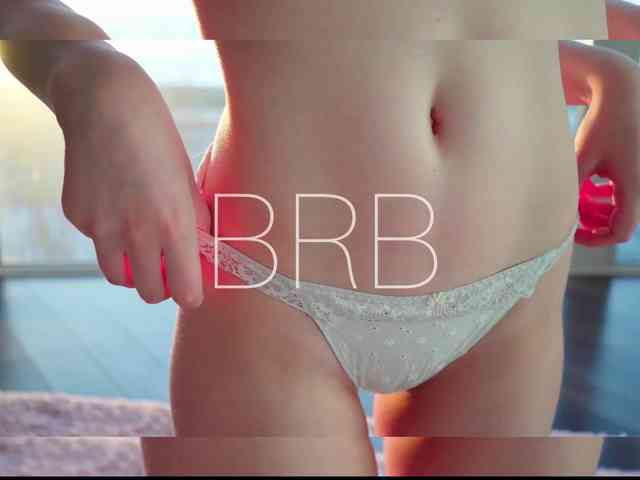 SalutChristine Live Webcam on BongaCams