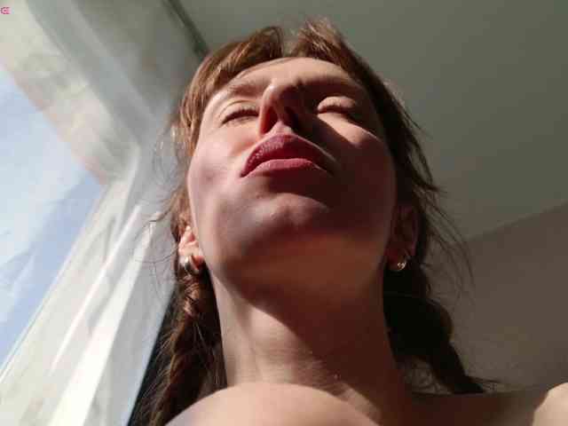 Модель: Hey_Kris