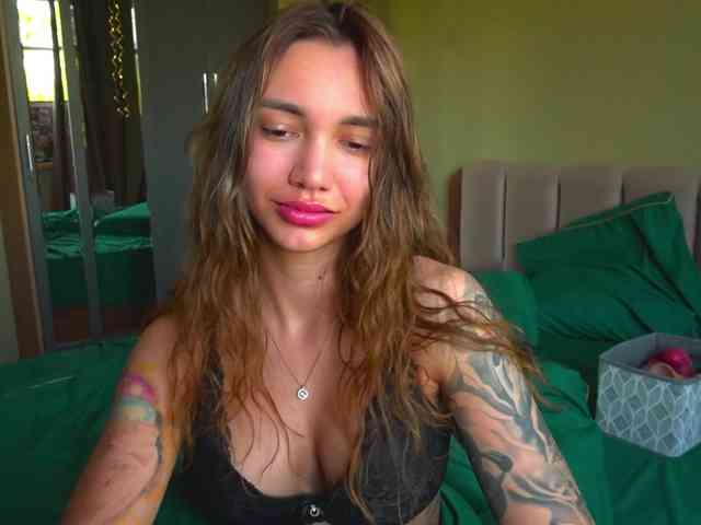 TeonaRose webcam