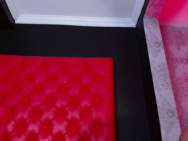 CrystalBrooke3x's BongaCams show and profile