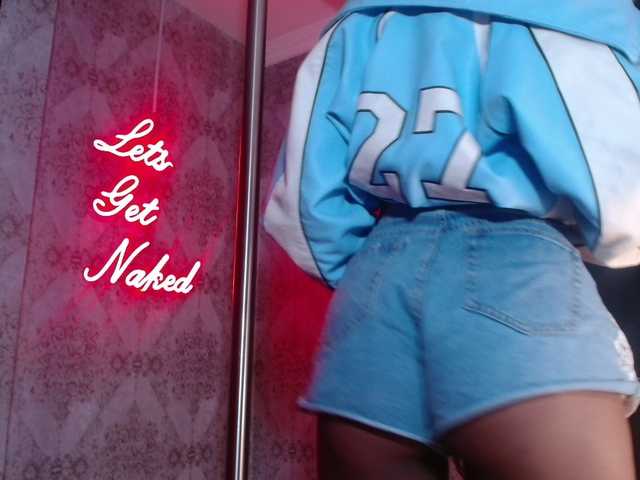 CrystalBrooke3x webcam