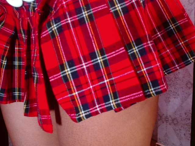 CrystalBrooke3x's BongaCams show and profile