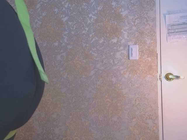 CrystalBrooke3x's BongaCams show and profile