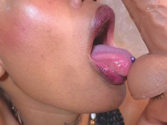 CrystalBrooke3x's BongaCams show and profile