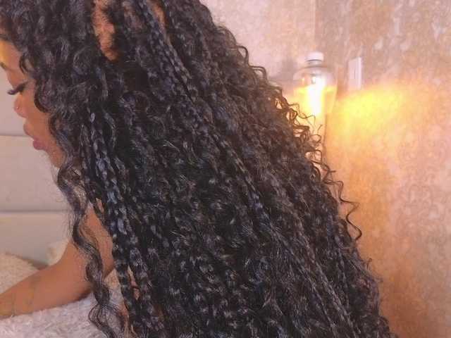 CrystalBrooke3x's BongaCams show and profile