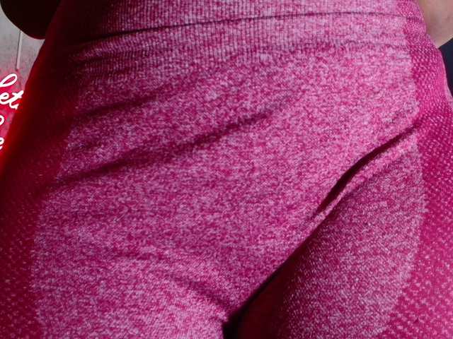 CrystalBrooke3x's BongaCams show and profile