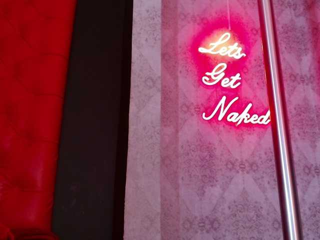 CrystalBrooke3x — help me get to the QUEEN OF QUEENS for the first time anal heaven,saliva.pvt.lovense