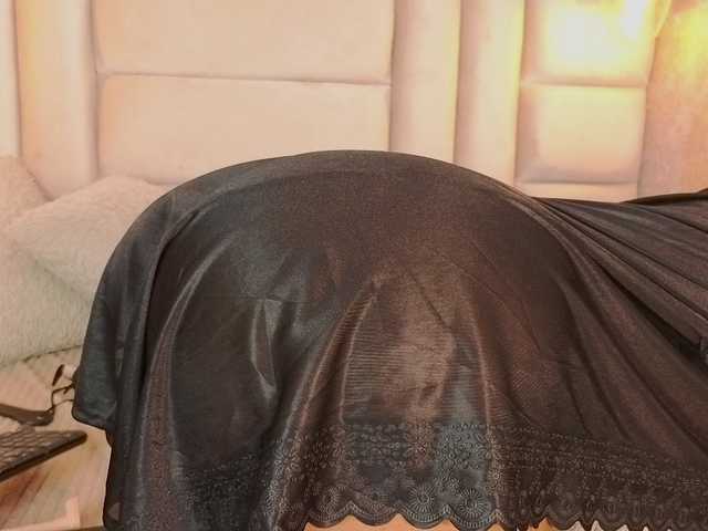 CrystalBrooke3x's BongaCams show and profile