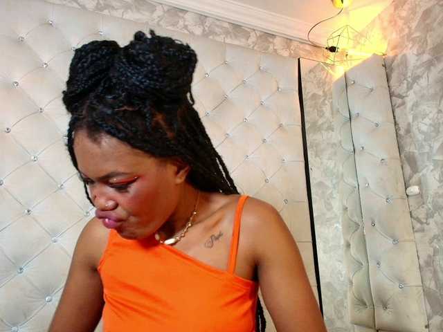 CrystalBrooke3x's BongaCams show and profile