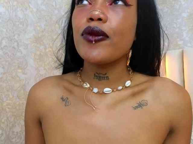 CrystalBrooke3x webcam
